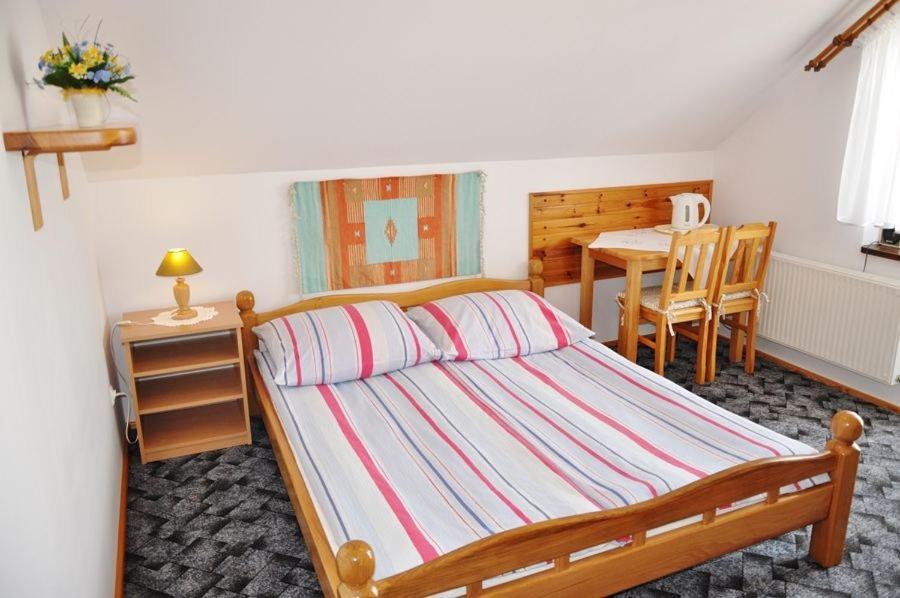 Jantar Hotel Ostrowo  Luaran gambar