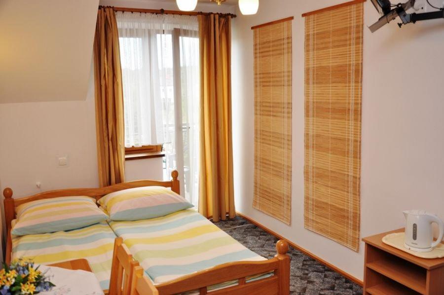 Jantar Hotel Ostrowo  Luaran gambar
