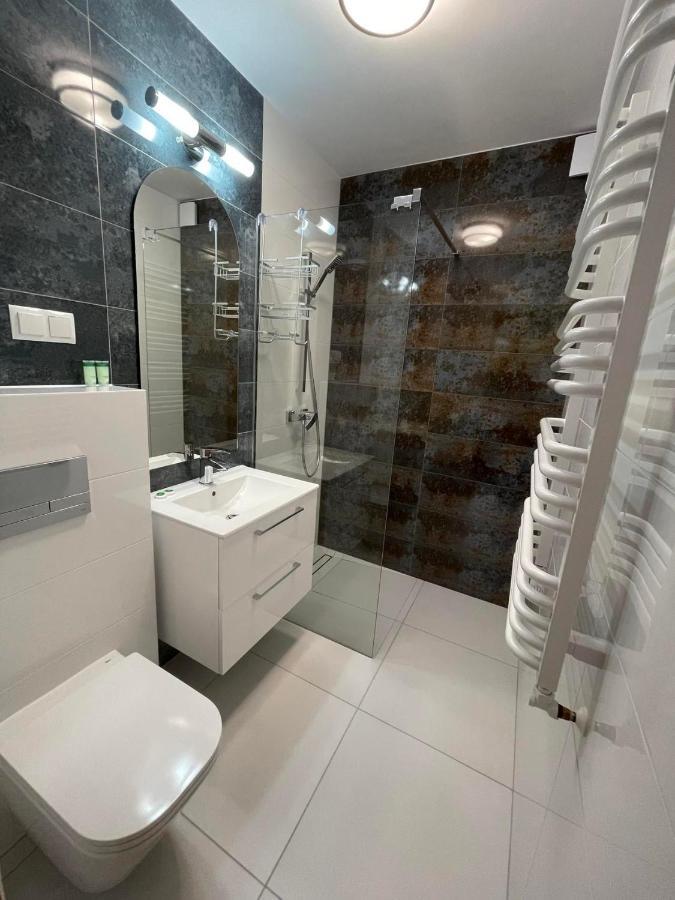 Jantar Hotel Ostrowo  Luaran gambar