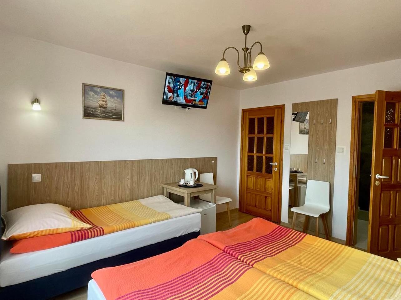 Jantar Hotel Ostrowo  Luaran gambar